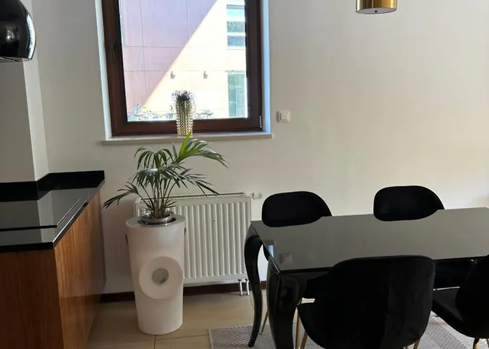 Mokotow Golden * Varşova